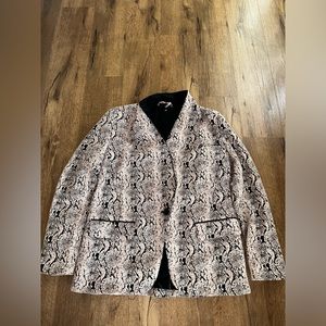 Free People Sz M Black Peach Collared Faux Pockets Rayon Poly Blazer Jacket